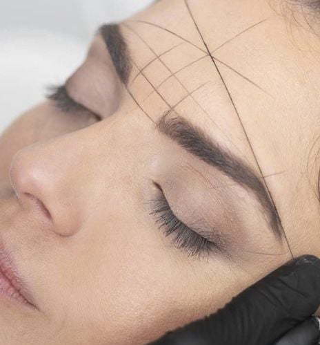 academia de pestañas y cejas